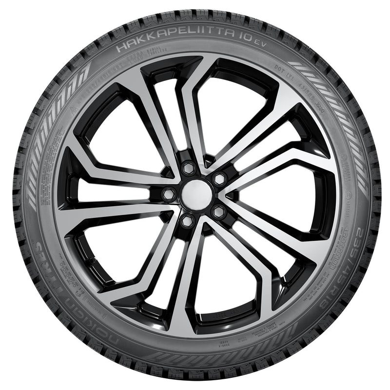 Nokian Hakkapeliita 10 EV Winter Tires - Studded